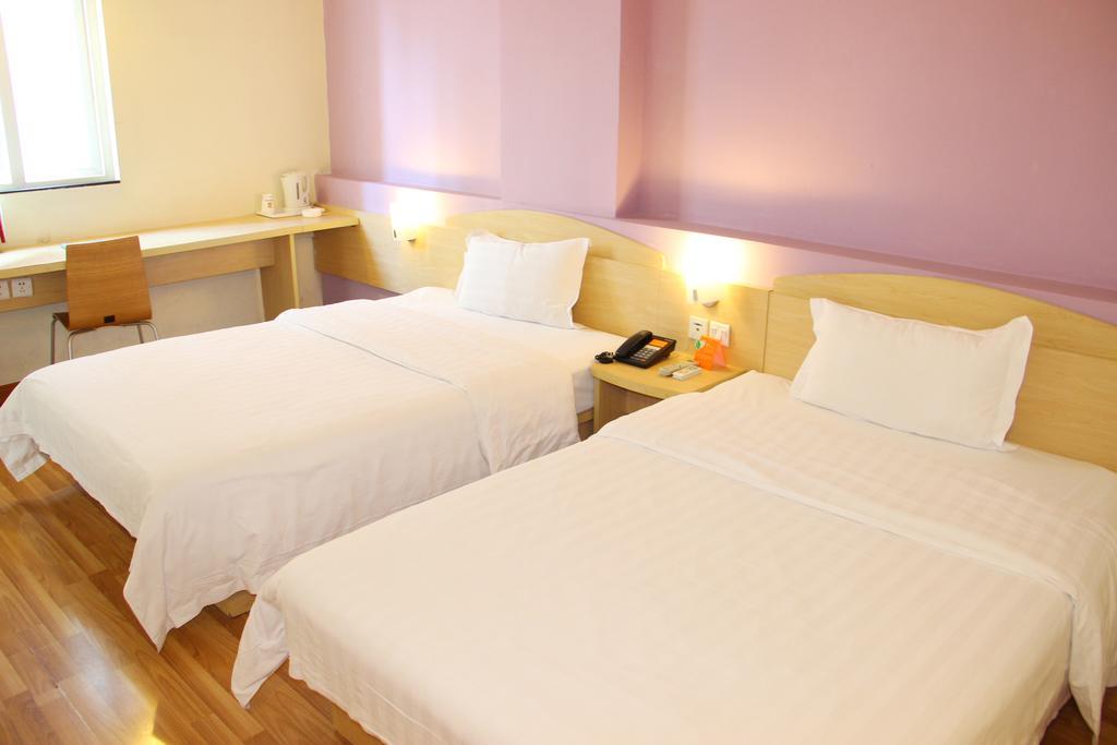 7Days Inn Guangzhou Gangding Longkou XI Road Гуанчжоу Экстерьер фото