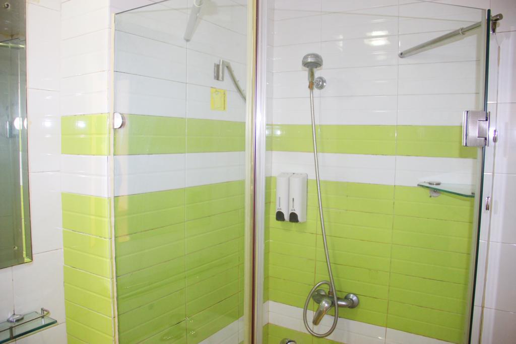 7Days Inn Guangzhou Gangding Longkou XI Road Гуанчжоу Экстерьер фото