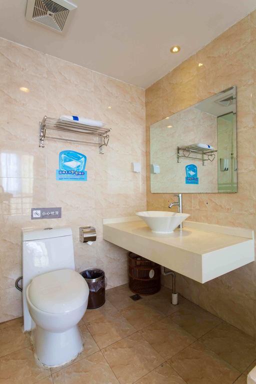 7Days Inn Guangzhou Gangding Longkou XI Road Гуанчжоу Номер фото